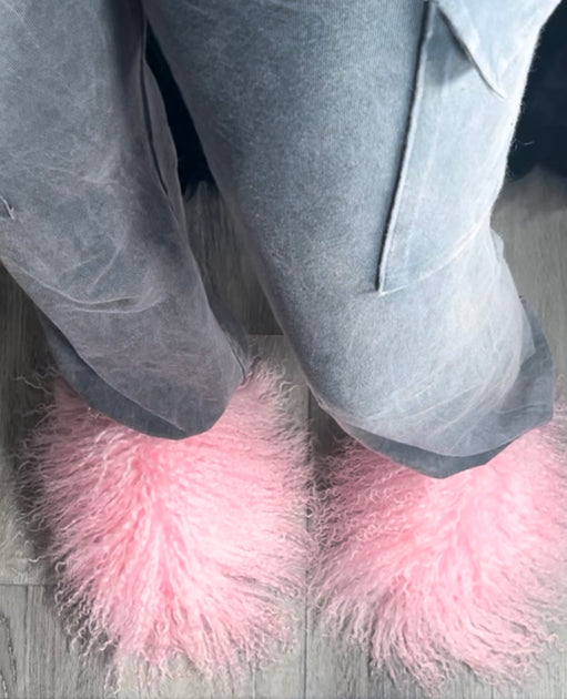 Light Pink Frenzy Mongolian Slides Wyn Luxe